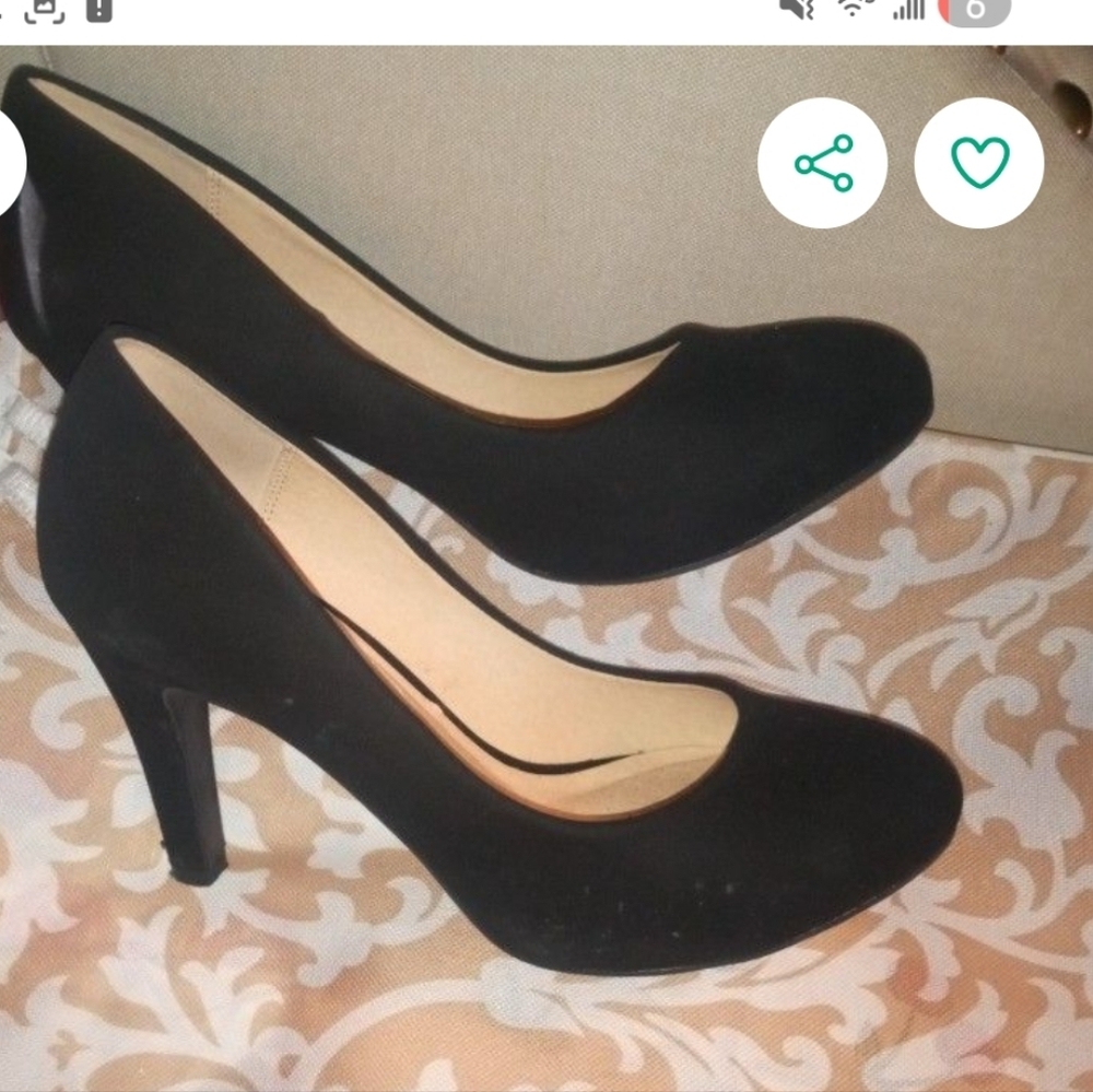 Cityclassified Black and Tan Flats